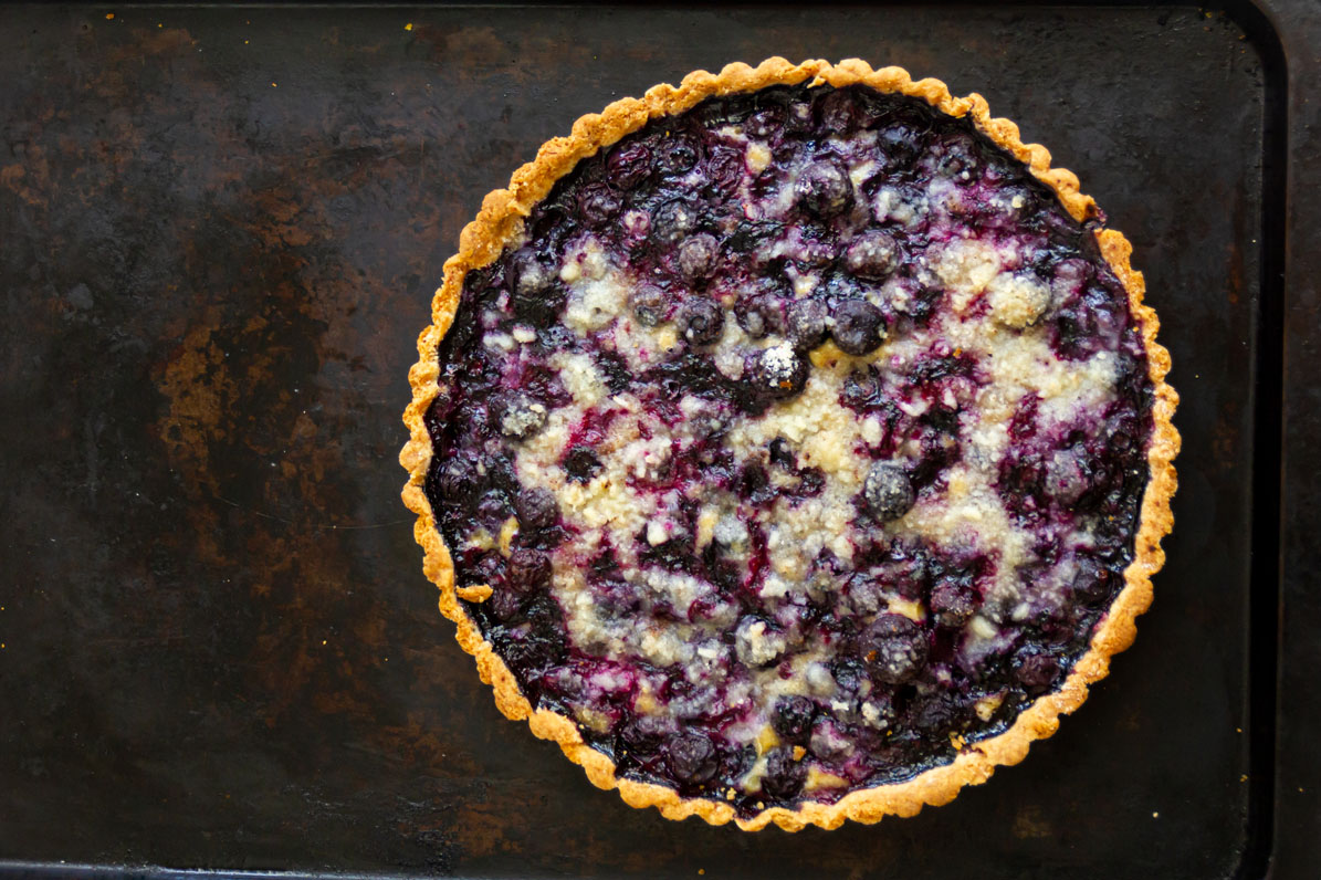 Blueberry custard crumble tart