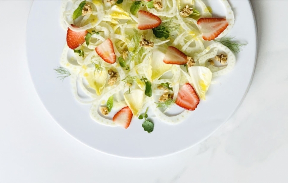 fennel and strawberry salad with fennel seed granola
